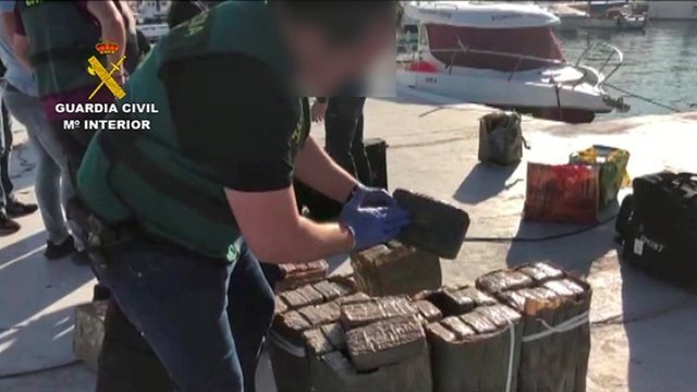 Más de 30 detenidos en una operación contra el narcotráfico en Andalucía - Droga 2 Más de 30 detenidos en una operación contra el narcotráfico en Andalucía - Droga 2